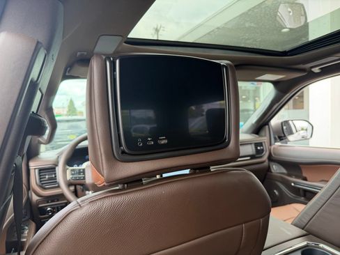 Used 2024 Ford Expedition King Ranch AWD/4WD image 20