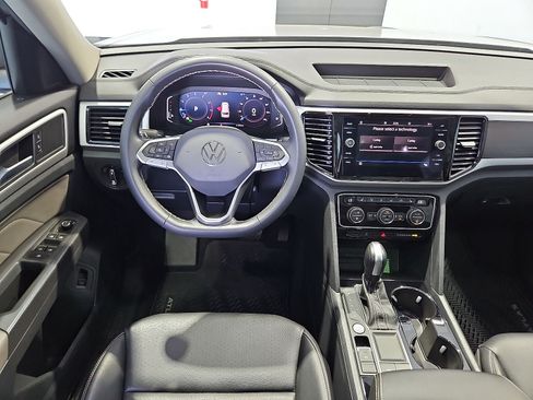 Certified 2023 Volkswagen Atlas SE FWD image 14