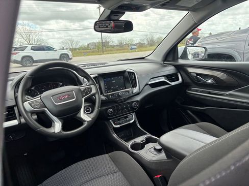 Used 2024 GMC Terrain SLE FWD image 26