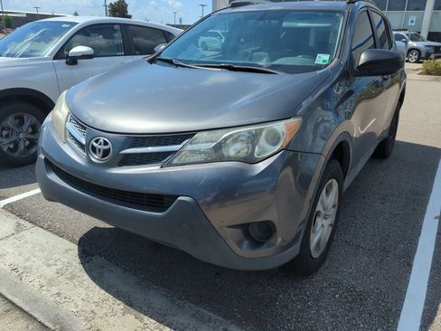 Used 2013 Toyota RAV4 LE FWD image 1