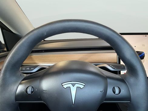 Used 2022 Tesla Model Y Performance AWD/4WD image 27
