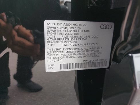 Certified 2025 Audi Q3 2.0T Premium w/ Convenience Package AWD/4WD image 41