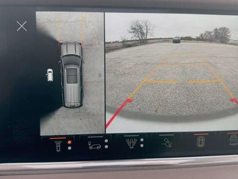 Used 2023 GMC Yukon Denali w/ Advanced Technology Package image 31