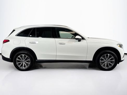 Used 2026 Mercedes-Benz GLC 300 4MATIC image 4