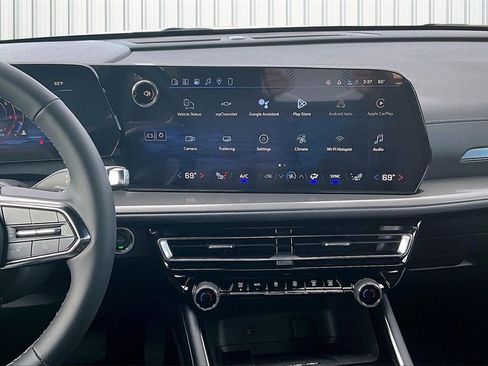 New 2026 Chevrolet Traverse LT w/ Driver Confidence Package image 4