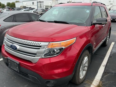 Used 2012 Ford Explorer XLT AWD/4WD image 2