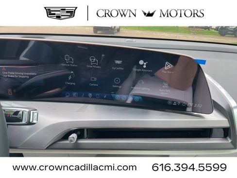 New 2026 Cadillac Vistiq Luxury w/ LPO, Floor Liner Package image 27