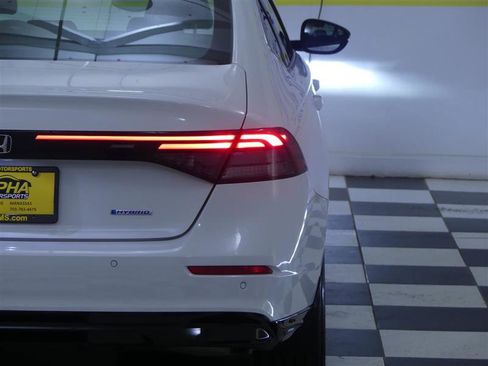Used 2024 Honda Accord EX-L image 32