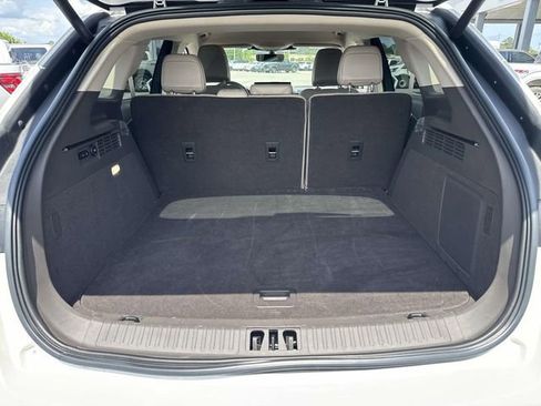 Used 2023 Lincoln Nautilus AWD w/ Premium Package image 13