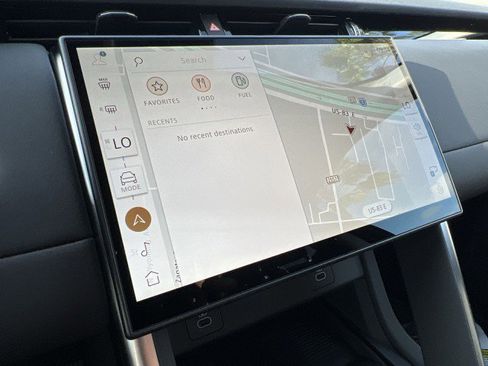 New 2025 Land Rover Discovery Sport S image 24