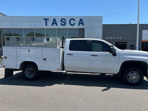 Used 2024 Chevrolet Silverado 3500 W/T w/ WT Convenience Package AWD/4WD image 8