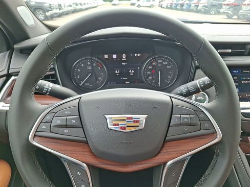 New 2025 Cadillac XT5 Premium Luxury w/ Technology Package image 38