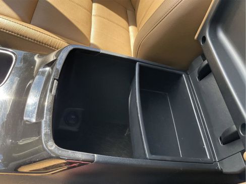 Used 2020 Kia Telluride SX w/ Towing Package FWD image 32