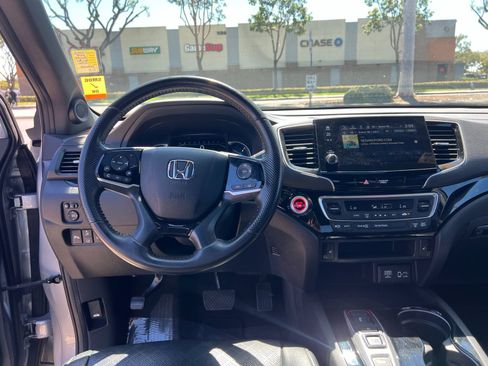 Used 2019 Honda Passport Touring image 18