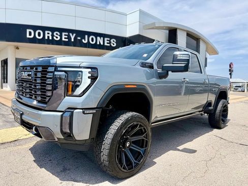 Used 2024 GMC Sierra 2500 Denali Ultimate AWD/4WD image 1