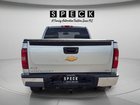 Used 2010 Chevrolet Silverado 1500 LTZ w/ Z71 Appearance Package AWD/4WD image 4
