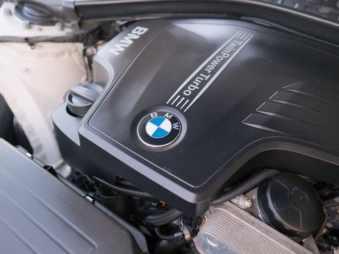 Used 2015 BMW 320i Sedan RWD image 47