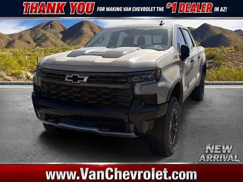 Used 2022 Chevrolet Silverado 1500 ZR2 w/ Technology Package AWD/4WD image 1