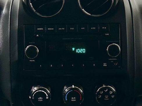 Used 2014 Jeep Patriot Sport w/ Power Value Group image 19