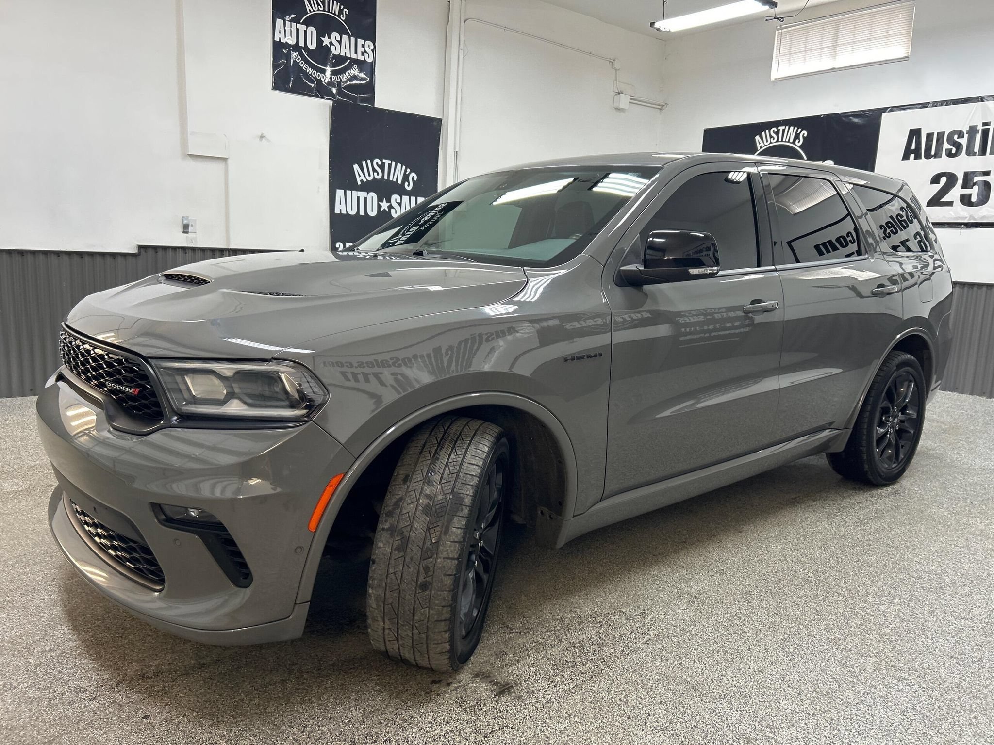 Used 2021 Dodge Durango R/T w/ Blacktop Package AWD/4WD image 3