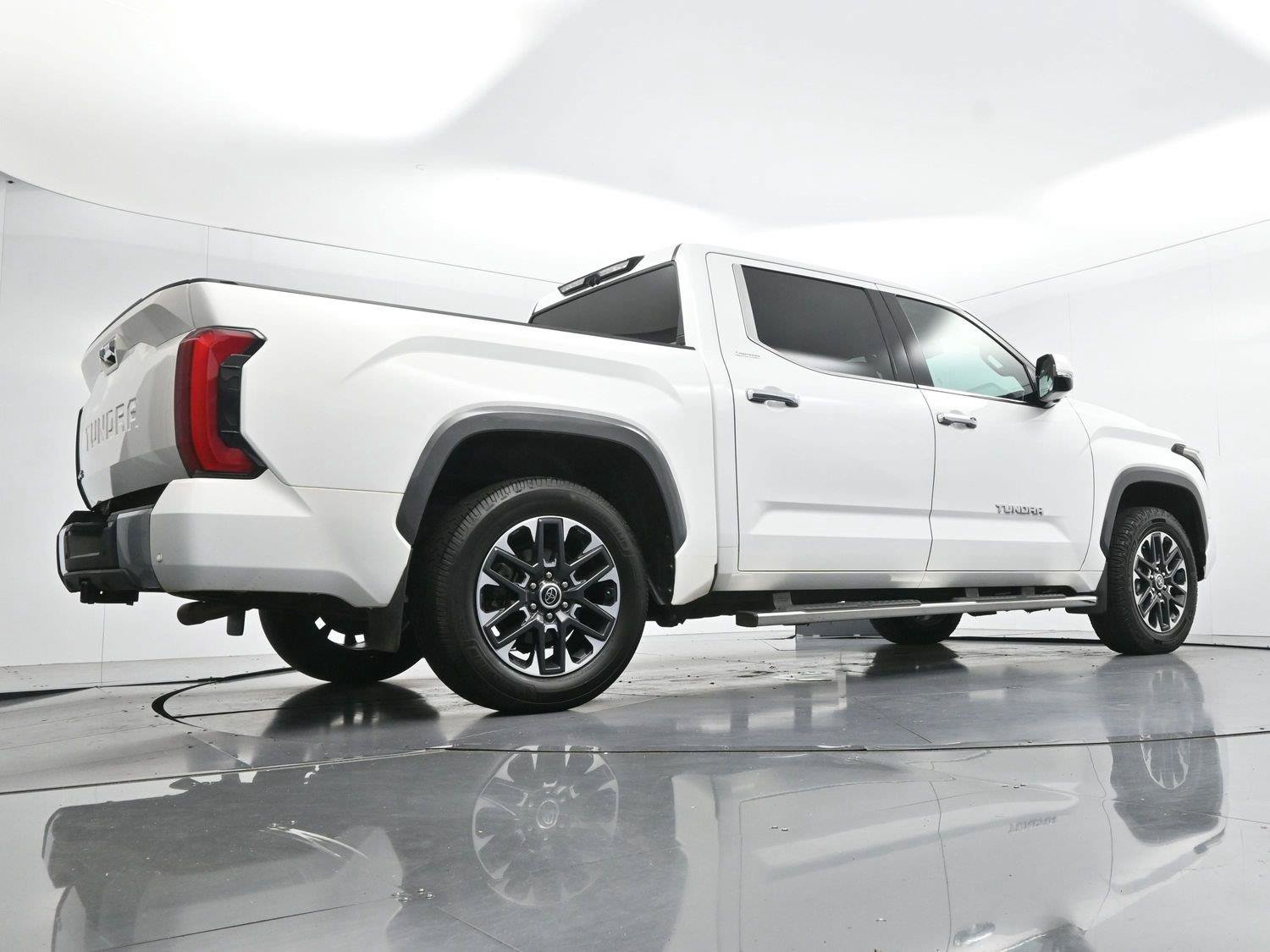 Used 2023 Toyota Tundra Limited AWD/4WD image 52