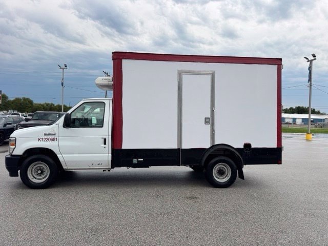 Used 2023 Ford E-350 and Econoline 350 Super Duty w/ Power Windows & Locks Group RWD image 2