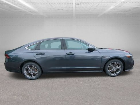 Used 2023 Honda Accord EX image 8