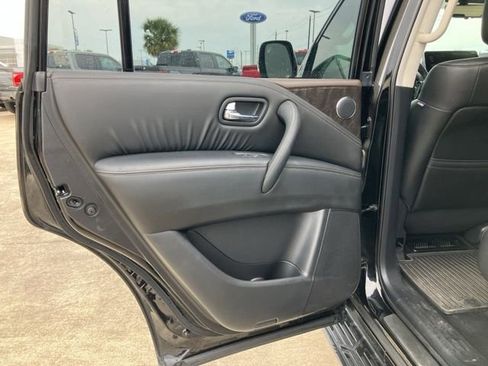 Used 2024 Nissan Armada Platinum w/ Captain's Chairs Package image 21
