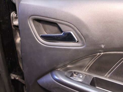 Used 2021 GMC Canyon Denali image 13