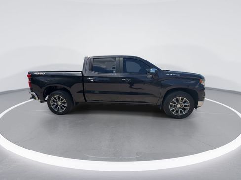 Used 2023 Chevrolet Silverado 1500 LT AWD/4WD image 2