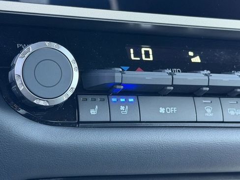 New 2026 Toyota Tundra Platinum image 22