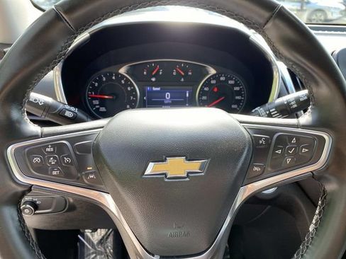 Used 2024 Chevrolet Equinox LT FWD image 12