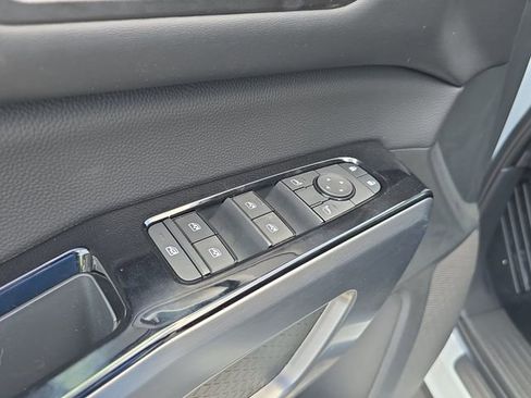 New 2026 Nissan Pathfinder SL FWD image 20