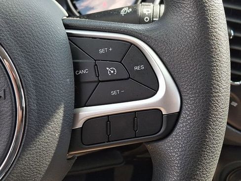 Used 2021 Jeep Compass Sport image 22