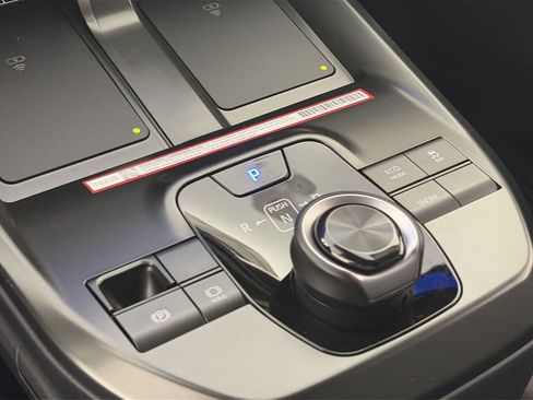 New 2026 Toyota C-HR AWD/4WD image 14
