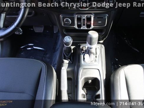 Used 2021 Jeep Wrangler Unlimited Sport image 13