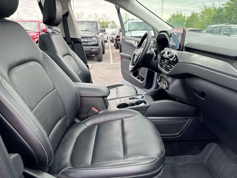Used 2022 Ford Escape Titanium w/ Class II Trailer Tow Package AWD/4WD image 23