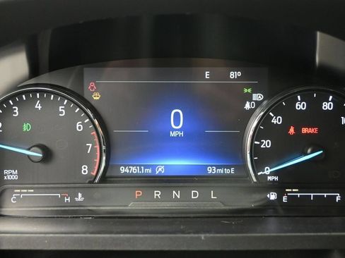 Used 2021 Ford Explorer XLT w/ Equipment Group 202A RWD image 12