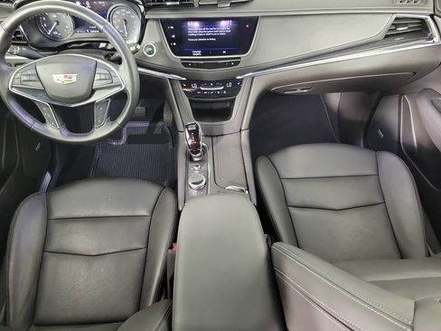 Certified 2023 Cadillac XT5 Premium Luxury w/ Technology Package AWD/4WD image 16