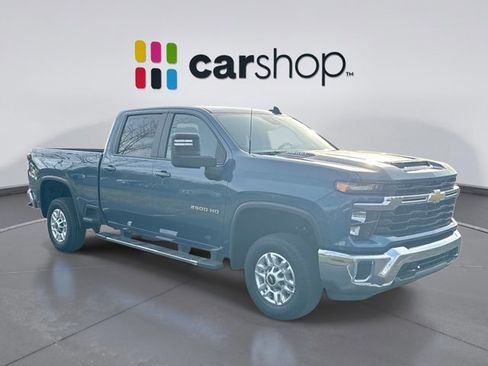 Used 2024 Chevrolet Silverado 2500 LT image 7