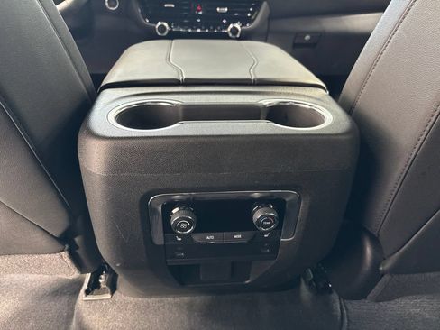 Used 2026 Chevrolet Suburban LT w/ Comfort Package AWD/4WD image 56