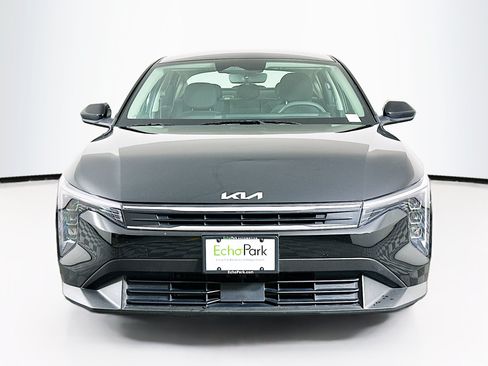 Used 2025 Kia K4 FWD image 2