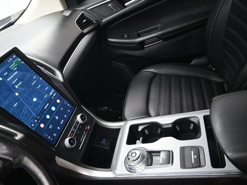 Used 2021 Ford Edge SEL w/ Convenience Package AWD/4WD image 19