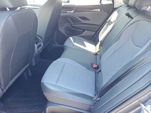 Used 2026 Volkswagen Tiguan SE AWD/4WD image 30