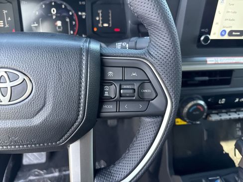 Certified 2025 Toyota Tacoma SR5 image 28