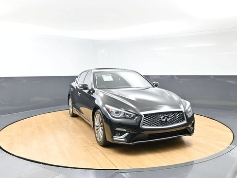 Used 2022 INFINITI Q50 Luxe w/ Cargo Package RWD image 5