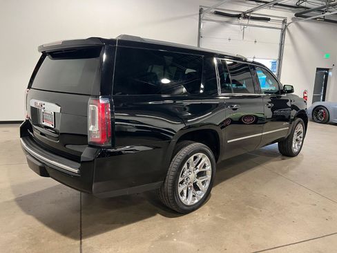 Used 2018 GMC Yukon XL Denali w/ Denali Ultimate Package AWD/4WD image 3