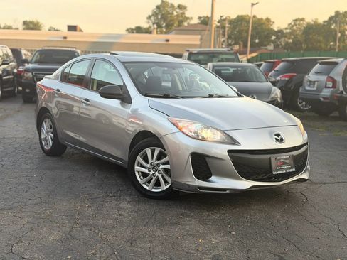 Used 2013 MAZDA MAZDA3 i Touring FWD image 3