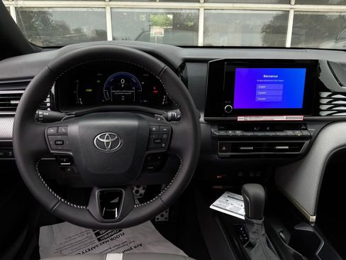 New 2026 Toyota Camry SE FWD image 13