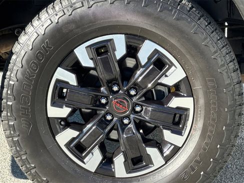Used 2024 Nissan Frontier Pro-X w/ Technology Package image 26